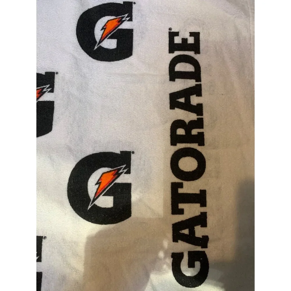 Gatorade McArthur Sports Towel 22x40 White 100% Cotton Printed In USA